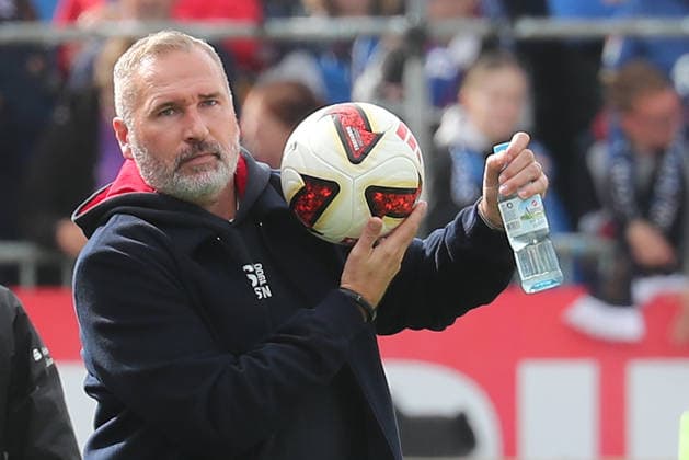 Coach Tim Walter, Holstein Kiel Soccer, Men s Team, 2026–2027 Season, 2. Bundesliga, Holstein Stadium, Holstein Kiel vs. VfL Osnabrück, 1–1. DFL regulations prohibit any use of photographs as image sequences and or quasi-video.