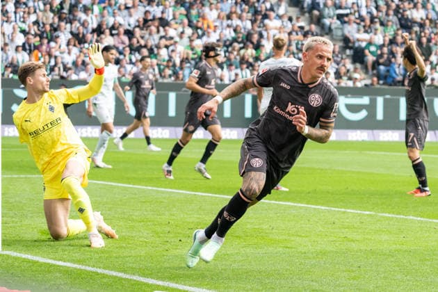 Phillip Tietz of 1. FSV Mainz 05, 09, celebrates his goal to tie the game at 1–1 in the match between Borussia Mönchengladbach and 1. FSV Mainz 05, Soccer, Bundesliga 1, Matchday 4, 2026–2027 season, September 19, 2026. DFL and DFB regulations prohibit any use of photographs as image sequences and or quasi-video. Borussia Mönchengladbach vs. 1 FSV Mainz 05, soccer, Bundesliga 1, Matchday 4, 2026–2027 season, September 19, 2026, Mönchengladbach Copyright: xEibner-Pressefoto ThomasxHaeslerx EP_THR
