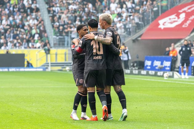 The Mainz players Phillipp Mwene (1, FSV Mainz 05, 02), Nadiem Amiri 1 FSV Mainz 05, 10, and Phillip Tietz 1 FSV Mainz 05, 09 celebrate the goal that tied the game at 1–1 between Borussia Mönchengladbach and 1 FSV Mainz 05, soccer, Bundesliga, Matchday 4, 2026–2027 season, September 19, 2026. DFL and DFB regulations prohibit any use of photographs as image sequences and or quasi-video. Borussia Mönchengladbach vs. FSV Mainz 05, soccer, Bundesliga 1, Matchday 4, 2026–2027 season, September 19, 2026, Mönchengladbach Copyright: xEibner-Pressefoto ThomasxHaeslerx EP_THR