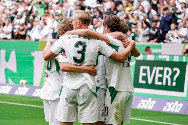 Germany Soccer Season 2026–2027, Bundesliga 1, Matchday 4, Borussia Mönchengladbach vs. 1. FSV Mainz 05 at Borussia Park, Mönchengladbach; the Mönchengladbach team celebrates a 1–0 lead, goal, goal celebration, celebration, joy, emotions, Mönchengladbach, ista, Borussia Park, Germany Copyright: xBennetxLongx