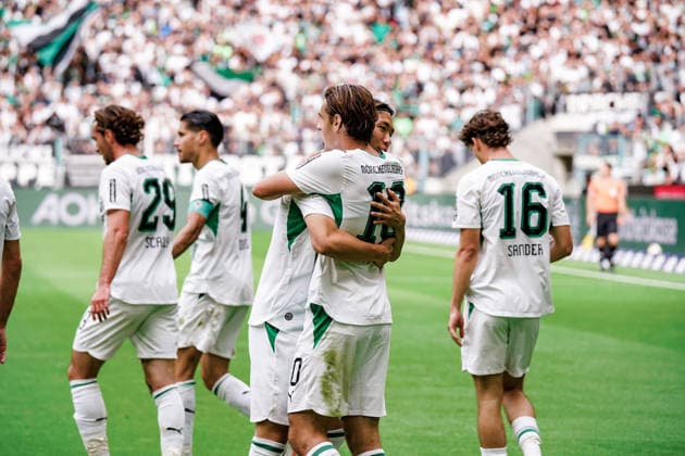 Germany Soccer Season 2026–2027, Bundesliga 1, Matchday 4, Borussia Mönchengladbach vs. 1. FSV Mainz 05 at Borussia Park, Mönchengladbach; the Mönchengladbach team celebrates the 1–0 goal, goal celebration, celebration, joy, emotions, Mönchengladbach, ista, Borussia Park, Germany Copyright: xBennetxLongx