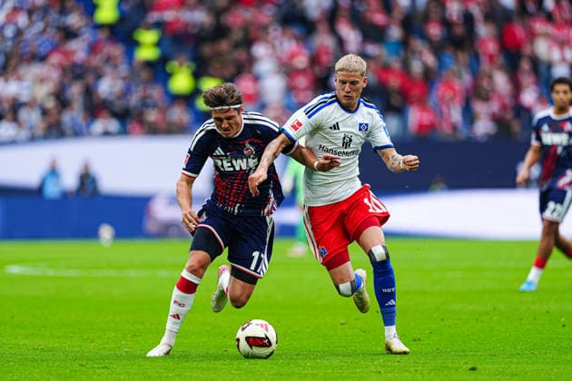 Alessio Castro Montes, 1 FC Köln, 17, Albert Gronbaek, Hamburger SV, 11 GER, Hamburger SV vs. 1 FC Köln, Soccer, Bundesliga 1, Matchday 04, 2026–2027 Season, September 19, 2026 DFL regulations prohibit any use of photographs as image sequences and or quasi-video GER, Hamburger SV vs. 1. FC Köln, soccer, 1st Bundesliga, Matchday 04, 2026–2027 season, September 19, 2026, Hamburg Copyright: xEibner-Pressefoto MarcelxvonxFehrnx EP_MFN