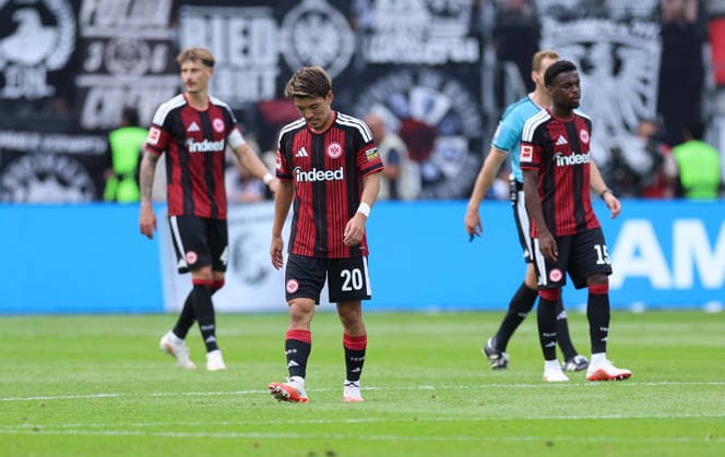 September 19, 2026, German Bundesliga, Eintracht Frankfurt vs. SC Freiburg, from left: Robin Koch (Eintracht Frankfurt), Ritsu Doan (Eintracht Frankfurt), Noel Aseko (Eintracht Frankfurt) looking disappointed, looking frustrated, disappointed, sad, frustrated, frustration, frustrated DFL DFB REGULATIONS PROHIBIT ANY USE OF PHOTOGRAPHS AS IMAGE SEQUENCES AND OR QUASI-VIDEO xdcx Copyright: HMBxMedia Claus