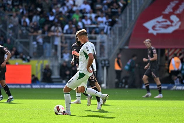September 19, 2026, Mönchengladbach Soccer, Men s, 2026–2027 Season, Borussia Mönchengladbach vs. 1. FSV Mainz 05: Jan Leszczynski makes his starting lineup debut for Gladbach. DFL regulations prohibit any use of photographs as image sequences and or quasi-video content at Borussia Park, North Rhine-Westphalia, Germany