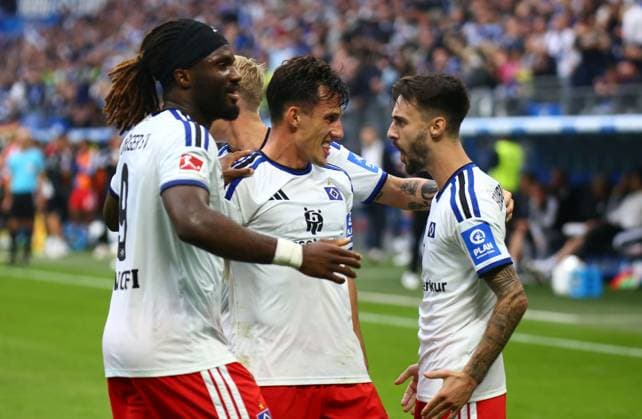 September 19, 2026, xcex, GER, Hamburg, Volksparkstadion, Bundesliga 1, 2026–2027 season, Matchday 4, HSV, FC, Hamburger SV vs. 1. FC Köln, goal celebration, Celebration, Goal celebration, Nicolas Capaldo (HSV) scores the goal with a header to make it 1–0 and celebrates with teammates Fabio Viera and Terem Moffi (HSV). DFL regulations prohibit any use of photographs as image sequences and or quasi-video.