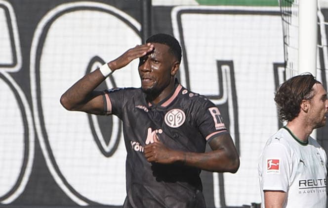 September 19, 2026, xhbx, Soccer, Bundesliga 1, Borussia Mönchengladbach 1 FSV Mainz 05 v l Goal celebration, Goal celebration, celebrating the goal 1-2 by Sheraldo Becker, FSV Mainz 05. DFL and DFB regulations prohibit any use of photographs as image sequences and or quasi-video. Mönchengladbach
