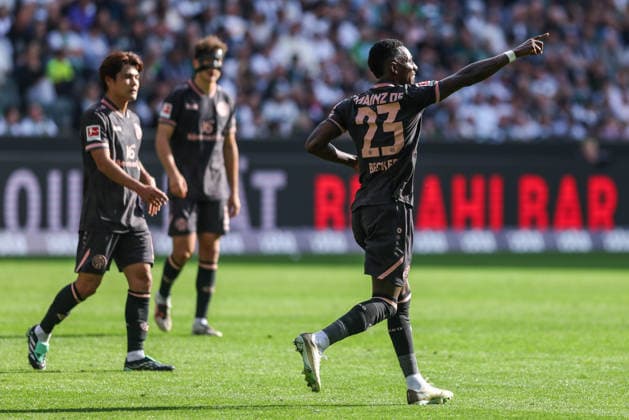 Soccer, Bundesliga 1, Matchday 4: Borussia Mönchengladbach 1, FSV Mainz 05 on September 19, 2026, at Ista Borussia Park in Mönchengladbach. Celebrations following Sheraldo Becker’s goal to make it 1–2 for Mainz. DFL regulations prohibit any use of photographs as image sequences and or quasi-video xJRx