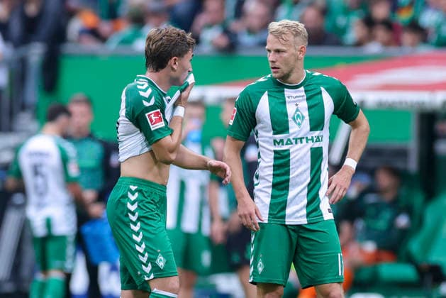 Ivan San Jose Cantalejo Chuki of Werder Bremen and Marco Gruell of Werder Bremen look disappointed during the Bundesliga match between SV Werder Bremen and FC Augsburg at Weserstadion on September 19, 2026, in Bremen, Germany. Photo by Marco Steinbrenner, DeFodi Images. Ivan San Jose Cantalejo Chuki of Werder Bremen and Marco Gruell of Werder Bremen look dejected during the Bundesliga match between SV Werder Bremen and FC Augsburg at Weserstadion on September 19, 2026 in Bremen, Germany Photo by Marco Steinbrenner, DeFodi Images. DFB and DFL regulations prohibit any use of photographs as image sequences and or quasi-video. Photo by Marco Steinbrenner, DeFodi Images