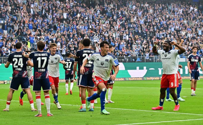 September 19, 2026, German Soccer, Men s, 1st Division, Matchday 4, 2026–2027 Season, Hamburg, Hamburger SV vs. 1. FC Köln: Nicolas Capaldo (HSV 24) scores the 1–0 goal for Hamburg past goalkeeper Marvin Schwäbe (Köln 01) and celebrates. DFB and DFL regulations prohibit any use of photographs as image sequences and or quasi-video. Hamburg Volksparkstadion, Hamburg, Germany Copyright: xnordphotoxGmbH xWitkex