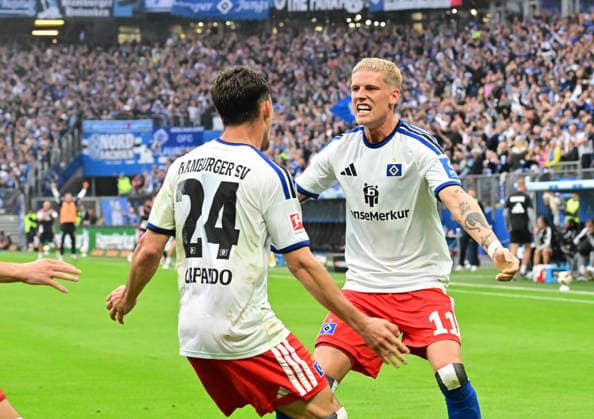 September 19, 2026, German Soccer, Men s, 1st Division, Matchday 4, 2026–2027 Season, Hamburg, Hamburger SV vs. 1. FC Köln: Nicolas Capaldo (HSV 24) scores the 1–0 goal for Hamburg past goalkeeper Marvin Schwäbe (Köln 01) and celebrates with Albert Grönbaek (HSV 11). DFB and DFL regulations prohibit any use of photographs as image sequences and or quasi-video. Hamburg Volksparkstadion, Hamburg, Germany Copyright: xnordphotoxGmbH xWitkex