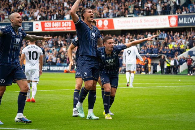 Camiel Neghli goal celebration after he doubles the lead during the Championship match between Millwall and West Ham at the The Den in London UK (Elliot Legg Sports Press Photo) Copyright: x(ElliotxLegg SportsxPressxPhoto)x Sportspressphoto_SPR234548
