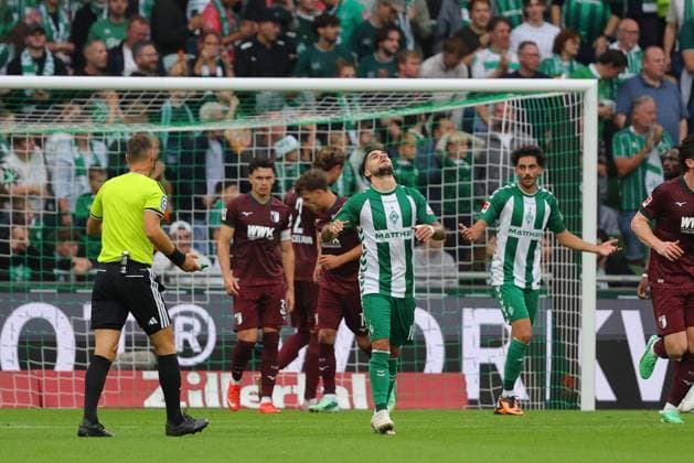 September 26, 2019, GER, Soccer, 1st Men s Bundesliga, Matchday 4, 2026–2027 Season, SV Werder Bremen vs. FC Augsburg Ludovit Reis, SV Werder Bremen 15, is disappointed, disappointed, Bremen Weserstadion, Bremen, Germany Copyright: xnordphotoxGmbHx xTauchnitzx