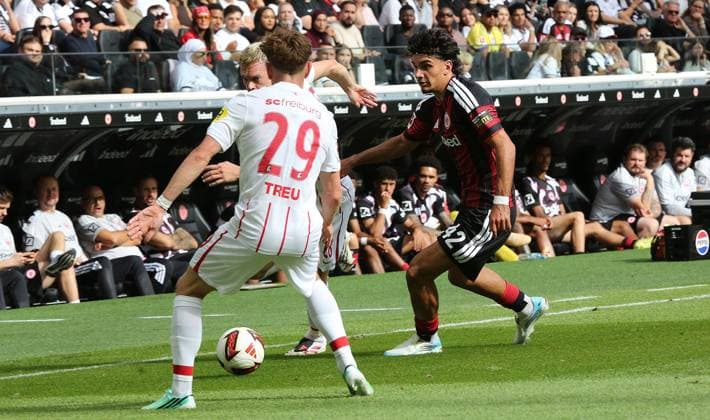 September 19, 2026 xmgoodx Frankfurt am Main, Deutsche Bank Park Bundesliga Season 2026–2027 Eintracht Frankfurt vs. SC Freiburg Can Uzun 42, Eintracht Frankfurt vs. Philipp Treu, Freiburg; DFL and DFB regulations prohibit any use of photographs as image sequences and or quasi-video