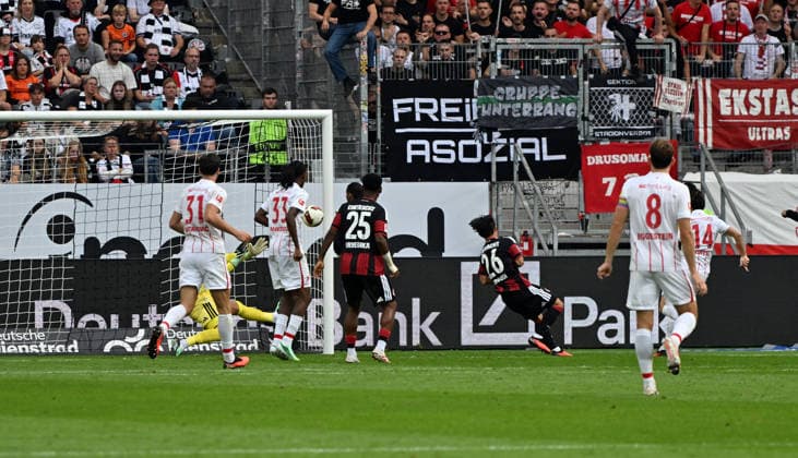 September 19, 2026, xjhx, Soccer, Bundesliga 1, Eintracht Frankfurt vs. SC Freiburg – Yuito Suzuki (SC Freiburg) scores the goal, tying the score at 2–2. DFL and DFB regulations prohibit any use of photographs as image sequences and or quasi-video. Frankfurt am Main