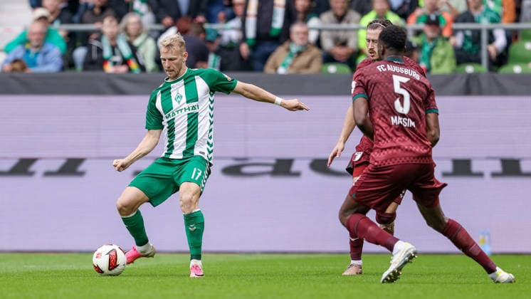 Marco Grüll, SV Werder Bremen, age 17, on the ball, single frame, full-body shot, action, game scene, THE DFL GUIDELINES PROHIBIT ANY USE OF PHOTOGRAPHS AS SEQUENCE IMAGES AND OR VIDEO-LIKE PHOTO SERIES DFL REGULATIONS PROHIBIT ANY USE OF PHOTOGRAPHS AS IMAGE SEQUENCES AND OR VIDEO-LIKE PHOTO SEQUENCES, September 19, 2026, Bremen, Germany, Soccer, Bundesliga, SV Werder Bremen vs. FC Augsburg xobx