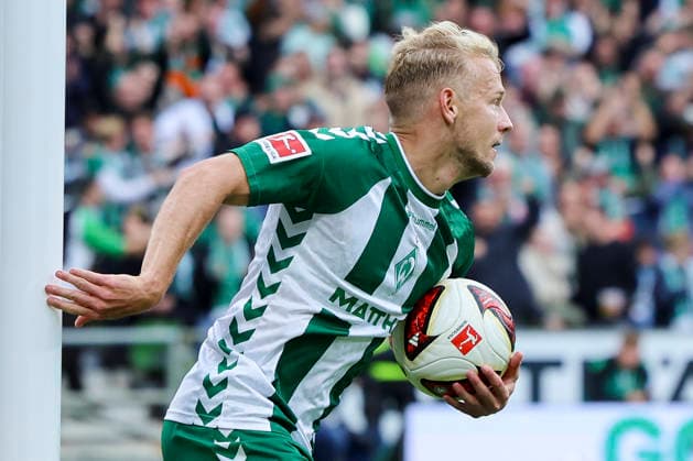 Marco Gruell of Werder Bremen celebrates his goal to make the score 1–2 during the Bundesliga match between SV Werder Bremen and FC Augsburg at Weserstadion on September 19, 2026, in Bremen, Germany. Photo by Marco Steinbrenner, DeFodi Images. Marco Gruell of Werder Bremen celebrates after scoring his team’s first goal during the Bundesliga match between SV Werder Bremen and FC Augsburg at Weserstadion on September 19, 2026 in Bremen, Germany. Photo by Marco Steinbrenner, DeFodi Images. DFB and DFL regulations prohibit any use of photographs as image sequences and or quasi-video. Photo by Marco Steinbrenner, DeFodi Images.