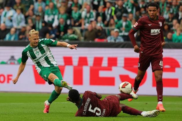 September 26, 2019, GER, Soccer, Men s 1st Bundesliga, Matchday 4, 2026–2027 Season, SV Werder Bremen vs. FC Augsburg Goal to make it 1–2 Scorer: Marco Grüll (SV Werder Bremen) 17 scores the goal to make it 1–2 after dribbling past Chrislain Matsima (FC Augsburg 05) at the Weserstadion in Bremen, Germany Copyright: xnordphotoxGmbHx xTauchnitzx