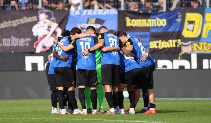 September 19, 2026, Soccer, Men s, 3rd Division, 2026–2027 Season, 1 FC Saarbrücken vs. SG Sonnenhof Großaspach, 1 FC Saarbrücken players in the locker room shortly before kickoff, Saarbrücken Ludwigsparkstadion, Saarland, Germany Copyright: xFabianxKleerx