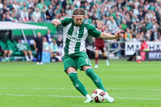 Mitchell Weiser of Werder Bremen controls the ball during the Bundesliga match between SV Werder Bremen and FC Augsburg at Weserstadion on September 19, 2026, in Bremen, Germany Photo by Marco Steinbrenner DeFodi Images Mitchell Weiser of Werder Bremen controls the ball during the Bundesliga match between SV Werder Bremen and FC Augsburg at Weserstadion on September 19, 2026 in Bremen, Germany. Photo by Marco Steinbrenner, DeFodi Images. DFB and DFL regulations prohibit any use of photographs as image sequences and or quasi-video. Photo by Marco Steinbrenner, DeFodi Images.