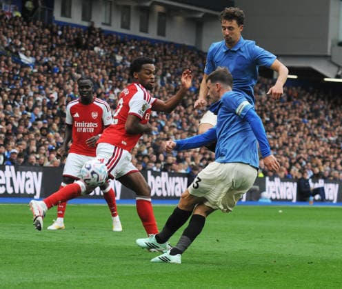 Football - 2026 2027 Premier League - Brighton & Hove Albion vs. Arsenal - the Amex (American Express Falmer Stadium) - Saturday 19th September 2026 Pascal Gross of Brighton clears from Jurrien Timber Arsenal 