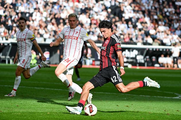 September 19, 2026, xpsx, Soccer 1st Bundesliga, Eintracht Frankfurt vs. SC Freiburg – l Matthias Ginter (SC Freiburg), Can Uzun (Eintracht Frankfurt). DFL and DFB regulations prohibit any use of photographs as image sequences and or quasi-video. Eintracht Frankfurt