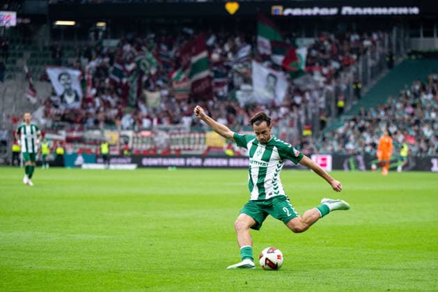 September 19, 2026, GER, Soccer, Men s, 1. Bundesliga, 2026–2027 season, Matchday 4, SV Werder Bremen vs. FC Augsburg Olivier Deman Werder Bremen, 02 on the ball DFB DFL regulations prohibit any use of photographs as image sequences and or quasi-video Bremen Weserstadion Bremen Germany Copyright: xNordphoto Memmlerx