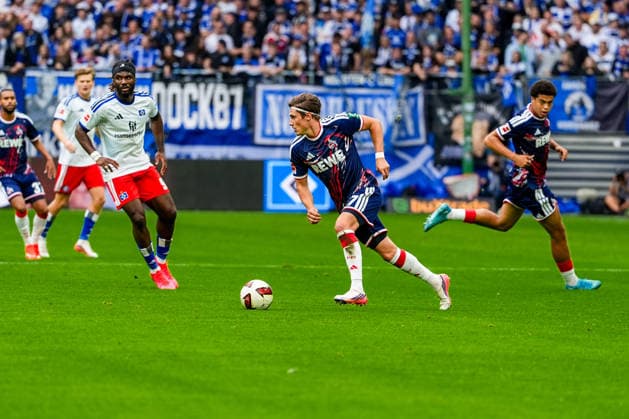 Germany Soccer Bundesliga 2026–27, Matchday 4: Hamburger SV (HSV) vs. 1. FC Köln, Volkspark Stadium, Hamburg; Alessio Castro Montes, 1. FC Köln, 17 Copyright: xStefanxTrochax