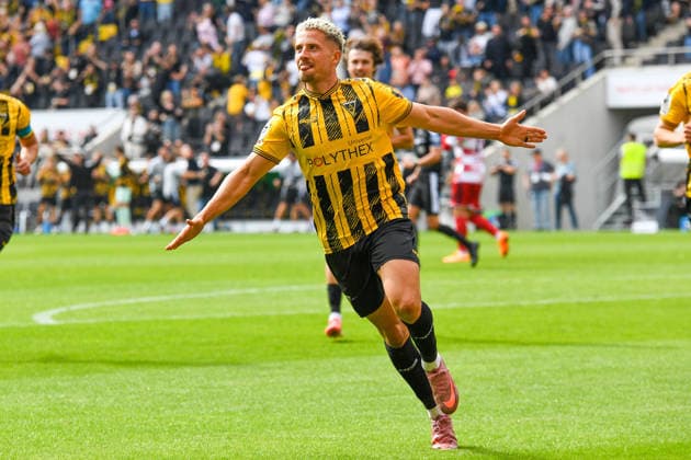 Lukas Scepanik of Alemannia Aachen, 7, celebrates his goal to make it 1–0; celebration, goal celebration, scoring a goal, celebrating the goal, goal, celebration, celebrating the goal, optimistic, action, 09 19 2026, Aachen, Germany, soccer, 3rd League, TSV Alemannia Aachen vs. Fortuna Düsseldorf, soccer, 3rd League, TSV Alemannia Aachen vs. Fortuna Düsseldorf, DFB and DFL regulations prohibit any use of photographs as image sequences and or quasi-video xmhx