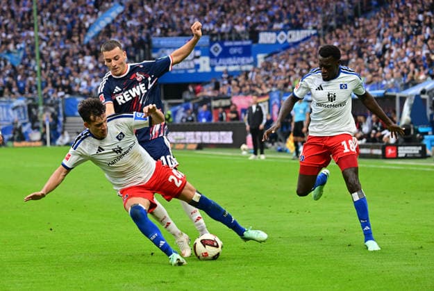 September 19, 2026, GER Soccer, Men, 1st Division, Matchday 4, 2026–2027 Season, Hamburg, Hamburger SV vs. 1. FC Köln: Nicolas Capaldo (HSV 24) tries to get past Said El Mala (Köln 10). DFB and DFL regulations prohibit any use of photographs as image sequences and or quasi-video. Hamburg Volksparkstadion, Hamburg, Germany Copyright: xnordphotoxGmbH xWitkex