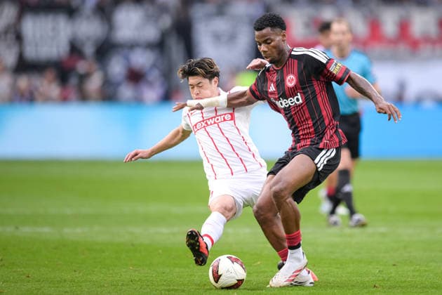 Soccer, Bundesliga 1, 20260919, SG Eintracht Frankfurt vs. SC Freiburg In the photo: 3 0 14 5 25 2 Battle Position Corner kick Frankfurt Deutsche Bank Park Hesse Germany Copyright: Passion2Press MarkusxFischerx