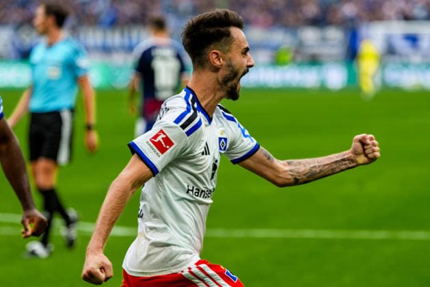 Germany Soccer Bundesliga 2026–27, Matchday 4: Hamburger SV (HSV) vs. 1. FC Köln, Volkspark Stadium, Hamburg. Celebrations after a 1–0 win for HSV, Fabio Vieira of Hamburger SV, 20 Copyright: xStefanxTrochax