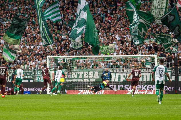 German Soccer 1st Bundesliga, Matchday 4, 2026–2027, Werder Bremen vs. FC Augsburg on September 19, 2026, at the Weserstadion in Bremen; goal to make it 2–2 by Niclas Füllkrug of Werder Bremen, 10 Copyright: xSvenxHeidmannx