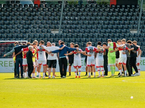 After the game: VfB Stuttgart II team huddle, GER, Soccer, VfB Stuttgart II vs. SSV Jahn Regensburg, 3rd Division, Matchday 7, 2026–2027 season, September 19, 2026 GER, Soccer, VfB Stuttgart II vs. SSV Jahn Regensburg, 3. Liga, Matchday 7, 2026–2027 season, September 19, 2026 Aspach Copyright: xCarstenxSchweringx EP_CSG