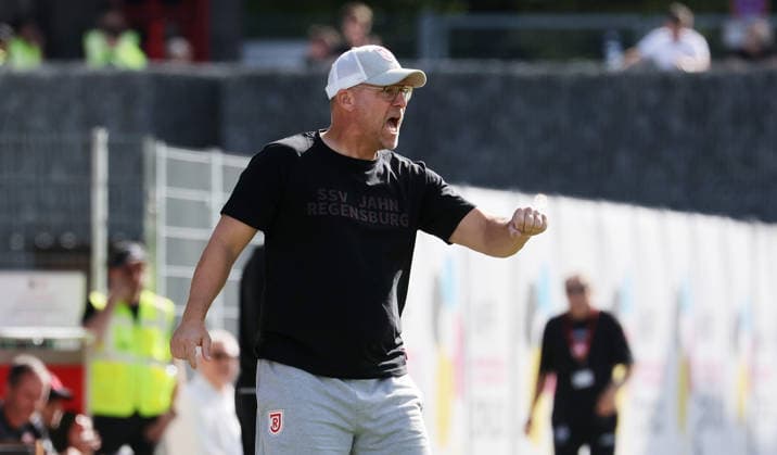September 19, 2026, Germany, Aspach Soccer: VfB Stuttgart II vs. SSV Jahn Regensburg, Coach Sascha Hildmann (Regensburg)