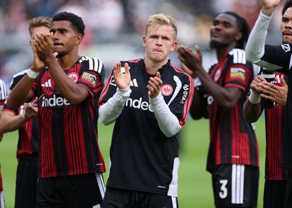 September 19, 2026, Bundesliga, Eintracht Frankfurt vs. SC Freiburg, from left: Jonathan Burkardt of Eintracht Frankfurt looks disappointed, sad, frustrated, frustrated DFL DFB REGULATIONS PROHIBIT ANY USE OF PHOTOGRAPHS AS IMAGE SEQUENCES AND OR QUASI-VIDEO xdcx Copyright: HMBxMedia Claus