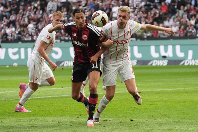 Younes Ebnoutalib (Eintracht Frankfurt) vs. Matthias Ginter (SC Freiburg), September 19, 2026, Bundesliga, 2026–27 season, Eintracht Frankfurt vs. SC Freiburg, Deutsche Bank Park, Matchday 4