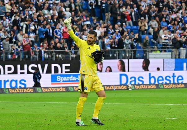 September 19, 2026, German Soccer, Men s, 1st Division, Matchday 4, 2026–2027 Season, Hamburg, Hamburger SV vs. 1. FC Köln; Goalkeeper Daniel Heuer Fernandes (HSV 01) celebrates the victory. DFB and DFL regulations prohibit any use of photographs as image sequences and or quasi-video. Hamburg Volksparkstadion, Hamburg, Germany Copyright: xnordphotoxGmbH xWitkex