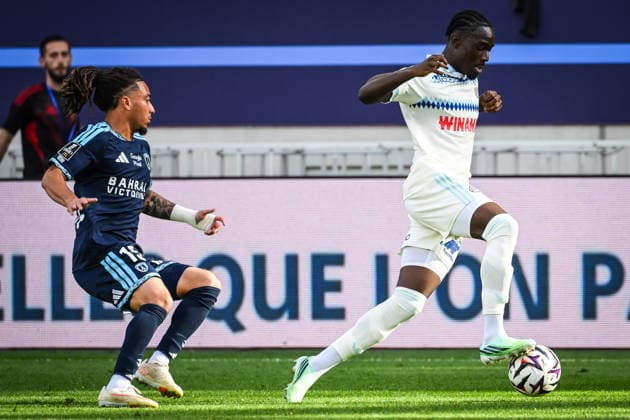 September 19, 2026, Paris, France, France: Lucas KOLEOSHO of Paris FC and Genesis ANTWI of Strasbourg during the Ligue 1 match between Paris FC and RC Strasbourg at Jean-Bouin Stadium on September 19, 2026 in Paris, France. Paris FC V Racing Club De Strasbourg - Ligue 1  - ZUMAm308 20260919_zsp_m308_002 Copyright: xMatthieuxMirvillex