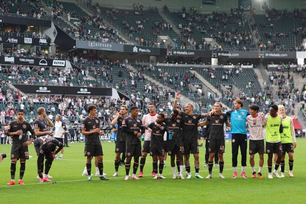 The 1. FSV Mainz 05 team celebrates after their 3-4 victory during the Bundesliga match between Borussia Mönchengladbach and 1. FSV Mainz 05 at ista Borussia Park on September 19, 2026, in Mönchengladbach, Germany Photo by Oliver Kaelke, DeFodi Images The 1. FSV Mainz 05 team celebrates after winning during the Bundesliga match between Borussia Mönchengladbach and 1. FSV Mainz 05 at Borussia Park on September 19, 2026 in Mönchengladbach, Germany. Photo by Oliver Kaelke, DeFodi Images. DFB and DFL regulations prohibit any use of photographs as image sequences and or quasi-video. Photo by Oliver Kaelke, DeFodi Images.