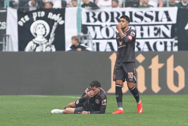 Anthony Caci of 1 FSV Mainz 05 lies injured on the ground during the Bundesliga match between Borussia Mönchengladbach and 1 FSV Mainz 05 at ista Borussia Park on September 19, 2026, in Mönchengladbach, Germany Photo by Oliver Kaelke DeFodi Images Anthony Caci of 1 FSV Mainz 05 injured on the ground during the Bundesliga match between Borussia Mönchengladbach and 1 FSV Mainz 05 at ista Borussia Park on September 19, 2026 in Mönchengladbach, Germany. Photo by Oliver Kaelke, DeFodi Images. DFB and DFL regulations prohibit any use of photographs as image sequences and or quasi-video. Photo by Oliver Kaelke, DeFodi Images.