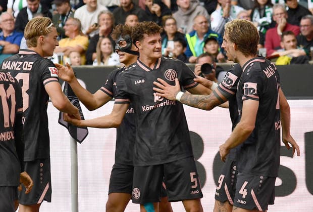 September 19, 2026, xhbx, Soccer, Bundesliga 1, Borussia Mönchengladbach 1 FSV Mainz 05 v l Goal celebration, Goal celebration, celebrating the goal 2 3 by Eric Martel FSV Mainz 05 DFL DFB REGULATIONS PROHIBIT ANY USE OF PHOTOGRAPHS as IMAGE SEQUENCES and or QUASI-VIDEO Mönchengladbach