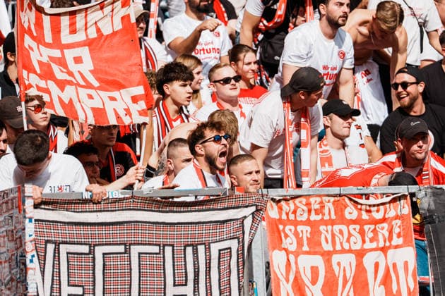 German Soccer 3rd Division 2026–2027, Matchday 7: Alemannia Aachen vs. Fortuna Düsseldorf at Tivoli Aachen—A fan in the away section is shouting; screaming, emotions, frustration, cheering, support Copyright: xThiemoxRudolphx