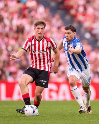 September 19, 2026, Bilbao, Vizcaya, SPAIN: Mikel Jaureguizar of Athletic Club competes for the ball with Lucas Boye of Deportivo Alaves during the LaLiga EA Sports match between Athletic Club and Deportivo Alaves at San Mames on September 19, 2026, in Bilbao, Spain. Bilbao SPAIN - ZUMAa181 20260919_zaa_a181_181 Copyright: xRicardoxLarreinax