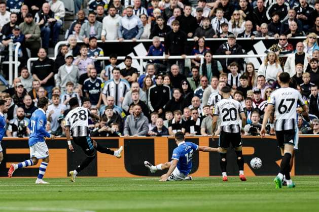 Newcastle United v Hull City Premier League Joe Willock of Newcastle United scores his sides first goal of the match during the Premier League match at St. James s Park, Newcastle 19 09 2026 UK Newspapers OUT Copyright: xJamiexJohnstonx FIL-23961-0141