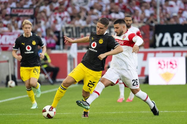 Football, Bundesliga 1, VfB Stuttgart v Borussia Dortmund