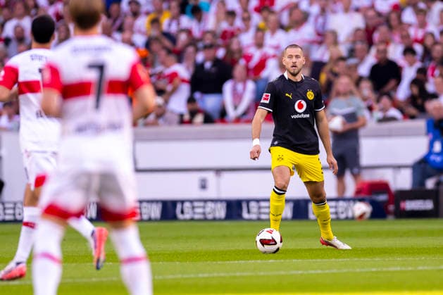 September 19, 2026, Soccer, Matchday 4 of the 1. Bundesliga, VfB Stuttgart vs. Borussia Dortmund, Waldemar Anton, Borussia Dortmund, Stuttgart, MHP Arena, Baden-Württemberg, Germany, xRHR PHOTO DEx Copyright: DennisxEwert RHR-FOTOx RHR-FOTO DE