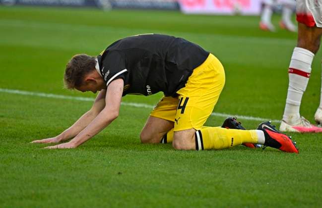 September 19, 2026, Soccer, Bundesliga 1, 2026–2027, Matchday 4, VfB Stuttgart vs. Borussia Dortmund, at the MHP Arena in Stuttgart, Maximilian Beier of Borussia Dortmund on the ground