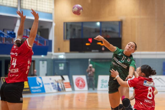 Handball, Women, 2nd HBF, HSV Solingen-Gräfrath v SG 09 Kirchhof