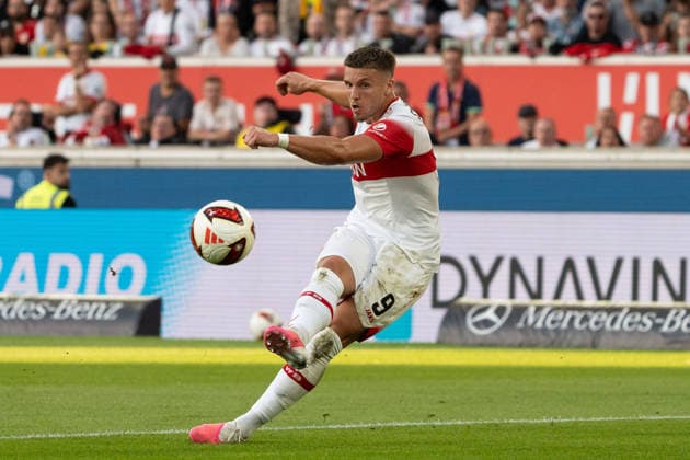 Shot on goal by Ermedin Demirovic, VfB Stuttgart, 09, GER, VfB Stuttgart vs. Borussia Dortmund, Soccer, Bundesliga 1, Matchday 4, 2026–2027 season, September 19, 2026, DFL regulations prohibit any use of photographs as image sequences and or quasi-video, GER, VfB Stuttgart vs. Borussia Dortmund, soccer, Bundesliga 1, Matchday 4, 2026–2027 season, September 19, 2026, Stuttgart Copyright: xEibner-Pressefoto EdwardxCheungx EP_ECG