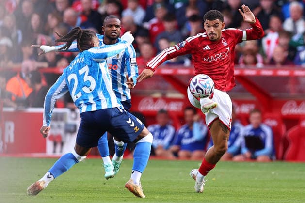 Nottingham Forest v Coventry City, Premier League Morgan Gibbs-White of Nottingham Forest controls the ball during the Nottingham Forest v Coventry City Premier League match at the City Ground, West Bridgford, England on 19 September 2026 Credit: Ryan Crockett Every Second Media Editorial use only. All images are copyright Every Second Media Limited. No images may be reproduced without prior permission. All rights reserved. Premier League and Football League images are subject to licensing agreements with Football DataCo Limited. see https: www.football-dataco.com Copyright: xIMAGO EveryxSecondxMediax ESM-2175-0042 RyanxCrockettx xEveryxSecondxMediax